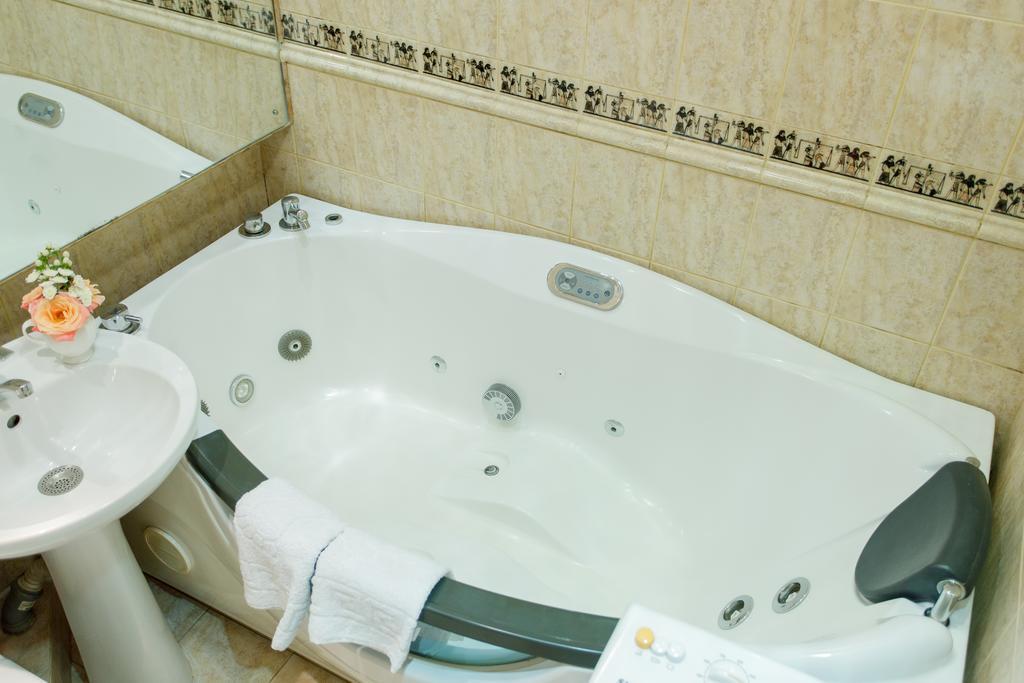 Studio De Luxe With Jacuzzi 苏梅 外观 照片