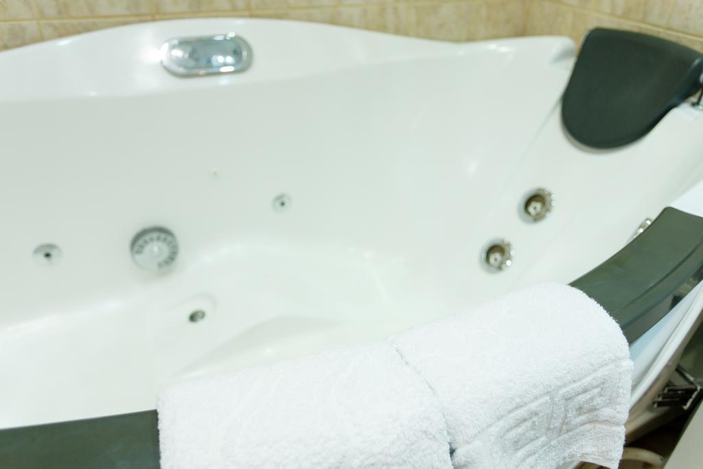 Studio De Luxe With Jacuzzi 苏梅 外观 照片