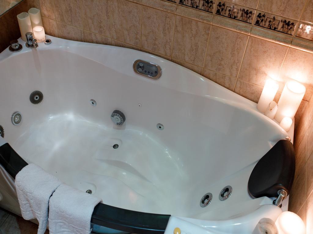 Studio De Luxe With Jacuzzi 苏梅 外观 照片